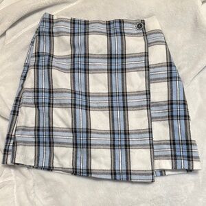 Cream and White Wrap Mini Skirt for Casual Occasions